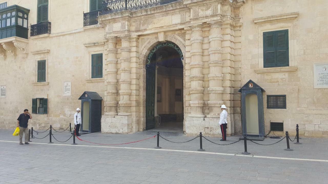Valletta Main Street Apartment Exterior foto